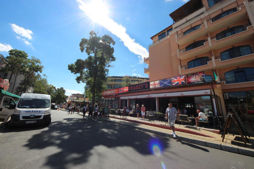 Menada Villa Bonita Apartments Sunny Beach Exterior foto